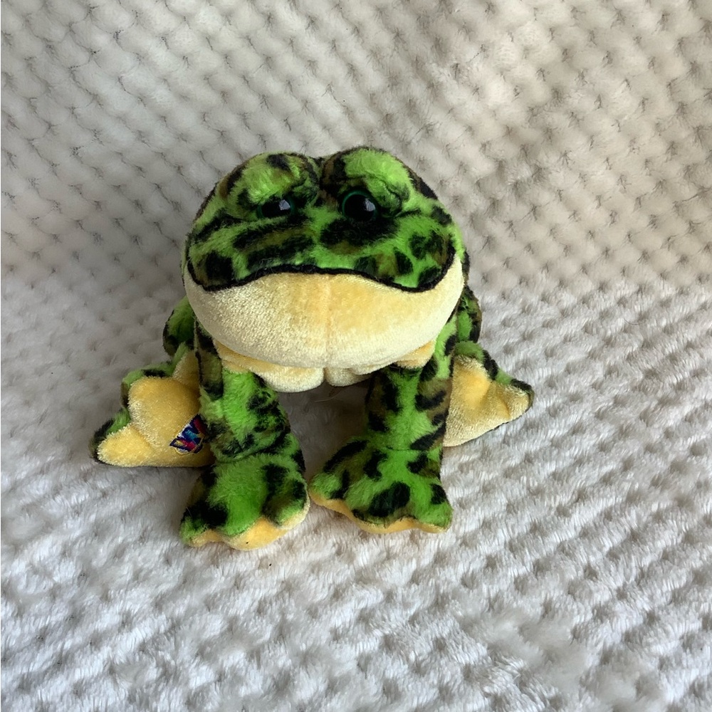 Ganz Webkinz Lil Kinz Green Frog Stuffed Animal Plush